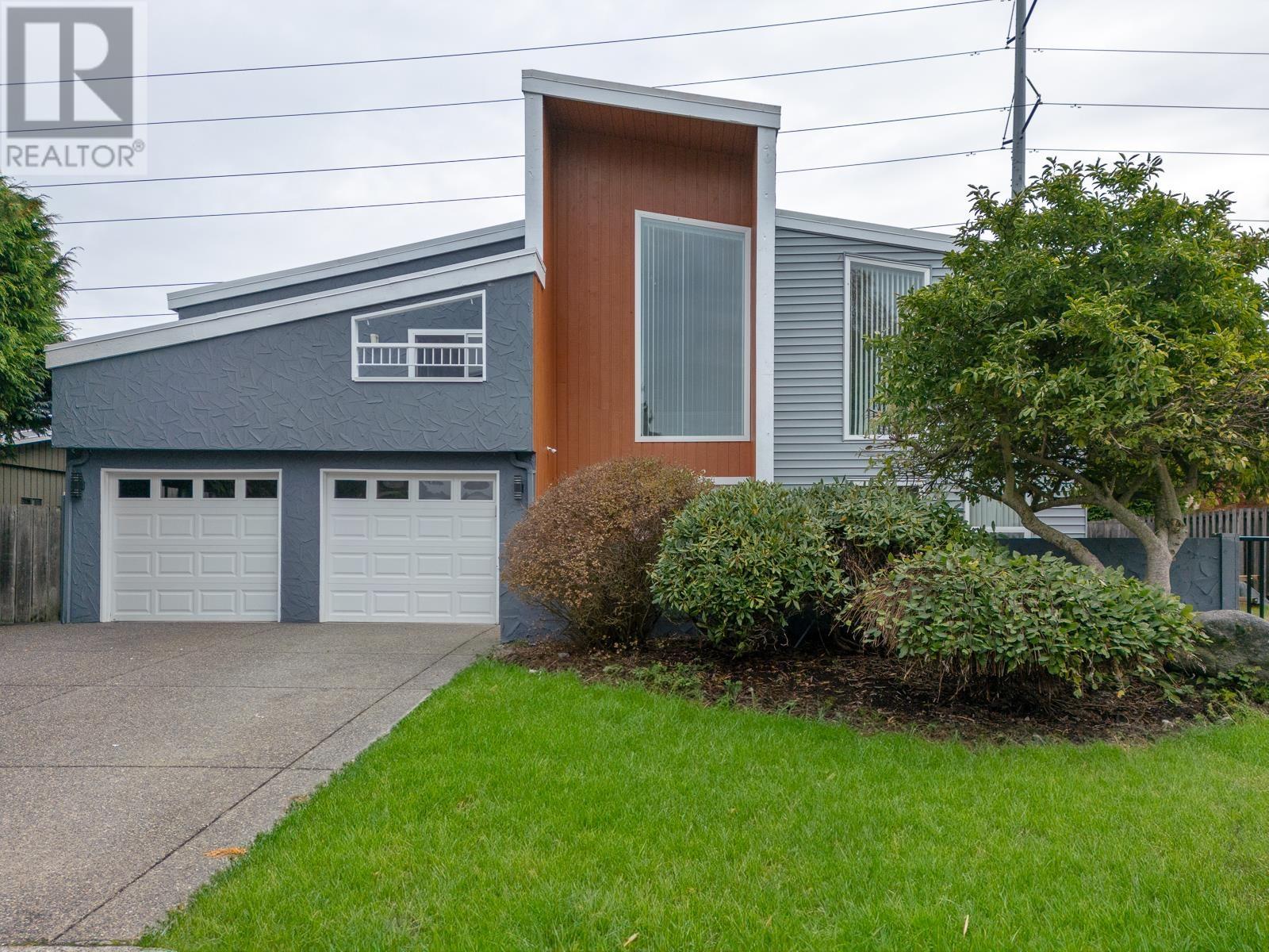 482 Shannon Way, Delta, British Columbia  V4M 2W5 - Photo 2 - R2936471