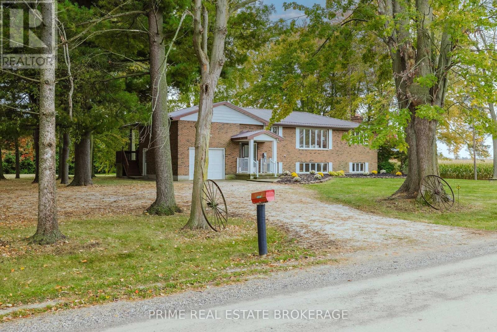 24307 Thomson Line, West Elgin (West Lorne), Ontario  N0L 2P0 - Photo 4 - X9400382