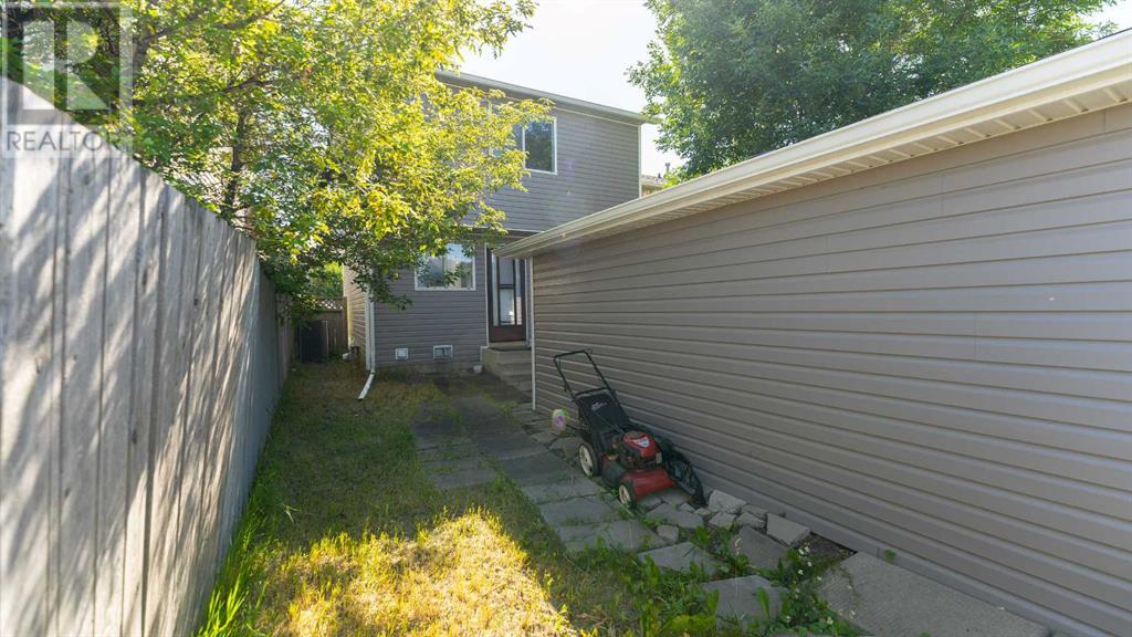 319 Martinbrook Place Ne, Calgary, Alberta  T3J 3E3 - Photo 21 - A2172732