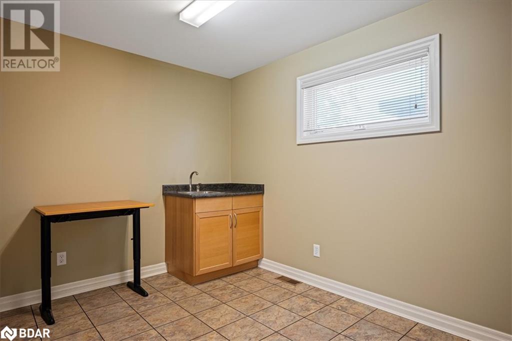 153 Colborne Street W, Orillia, Ontario  L3V 2Z4 - Photo 15 - 40661014