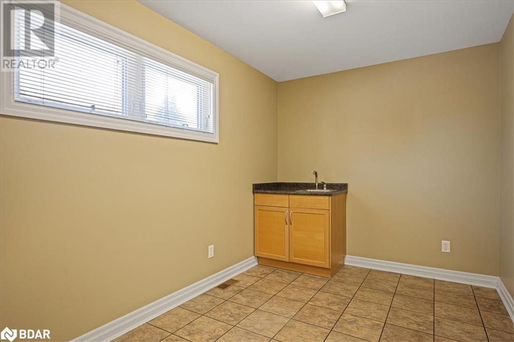 153 Colborne Street W, Orillia, Ontario  L3V 2Z4 - Photo 13 - 40661014