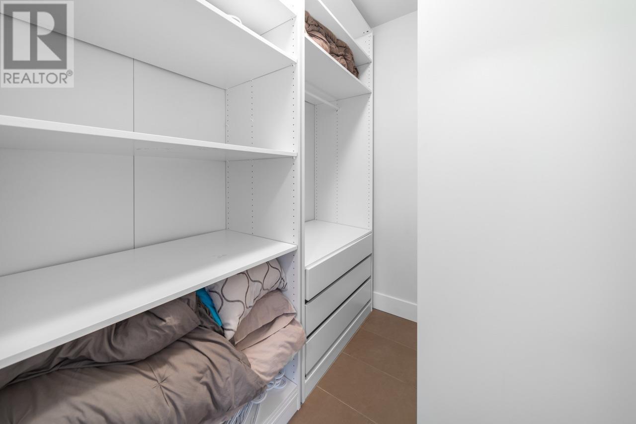 Listing Picture 14 of 21 : 1203 535 SMITHE STREET, Vancouver / 溫哥華 - 魯藝地產 Yvonne Lu Group - MLS Medallion Club Member