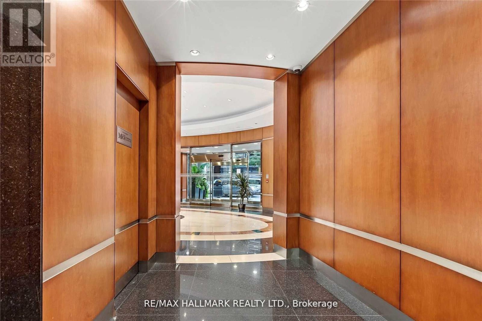 505 - 1121 Bay Street, Toronto, Ontario  M5S 3L9 - Photo 3 - C9386963