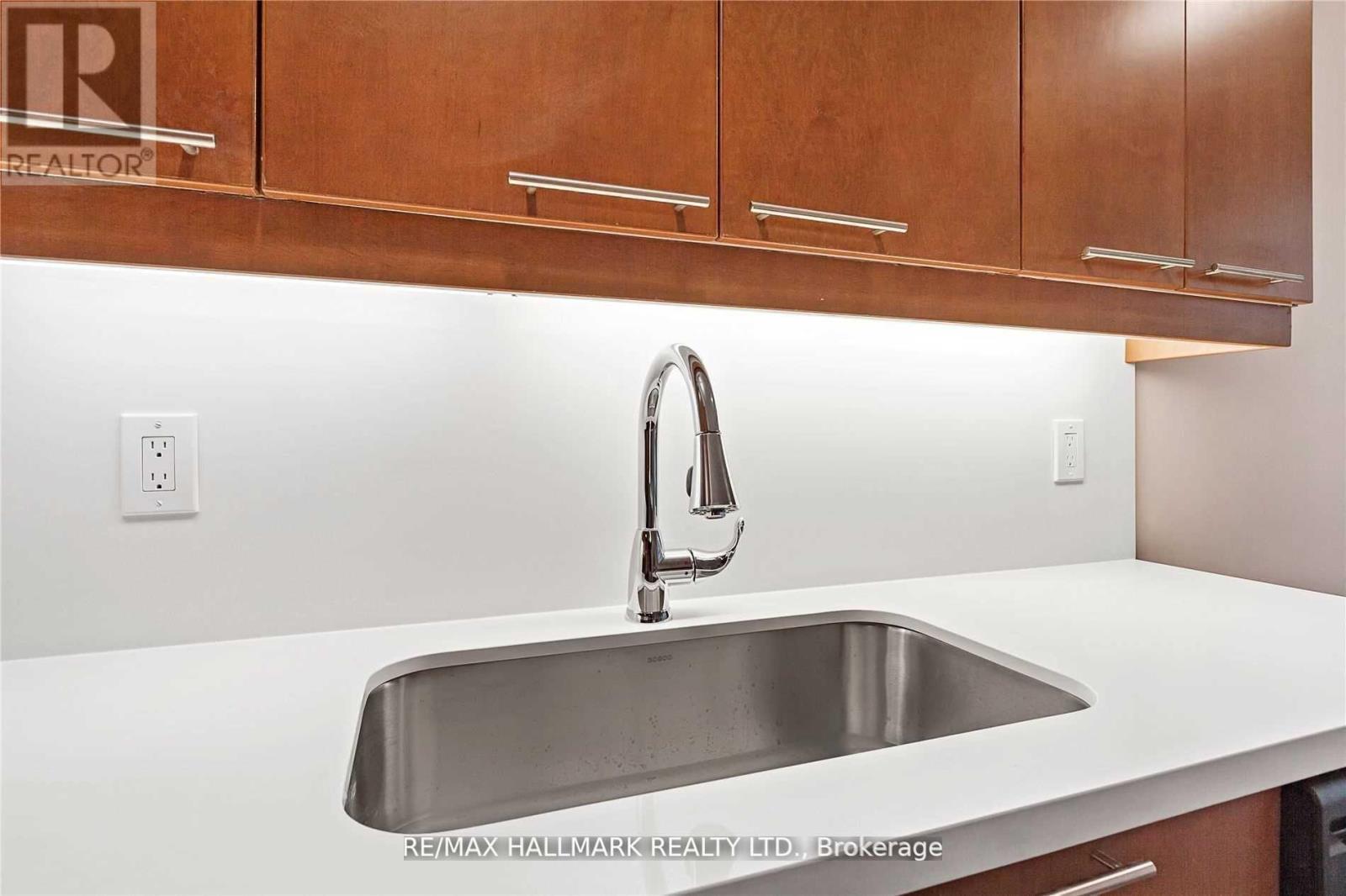 505 - 1121 Bay Street, Toronto, Ontario  M5S 3L9 - Photo 6 - C9386963