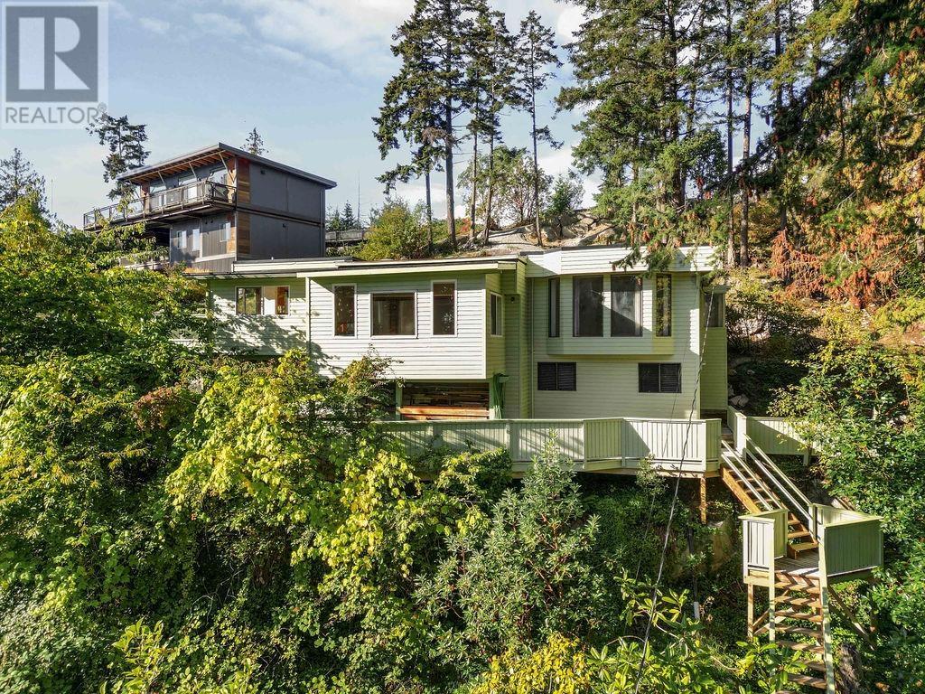 5910 Sunshine Coast Highway, Sechelt, British Columbia  V0N 3A0 - Photo 3 - R2932861