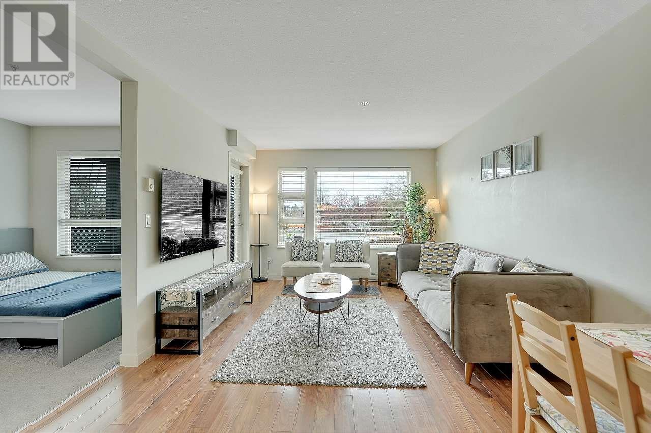 306 1677 Lloyd Avenue, North Vancouver, British Columbia V7P 0B1 - Photo 2 - R2936502