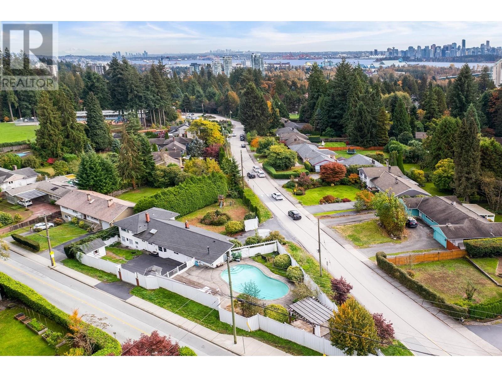 660 Inglewood Avenue, West Vancouver, British Columbia V7T 1X3 - Photo 12 - R2936548