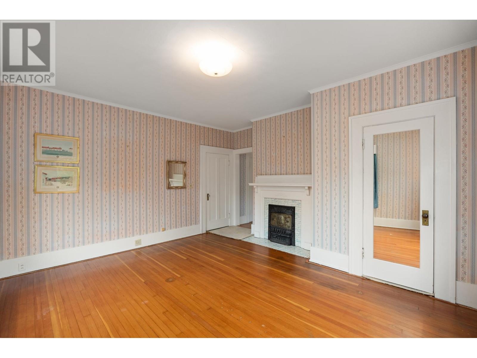 Listing Picture 18 of 40 : 1837 MATTHEWS AVENUE, Vancouver / 溫哥華 - 魯藝地產 Yvonne Lu Group - MLS Medallion Club Member