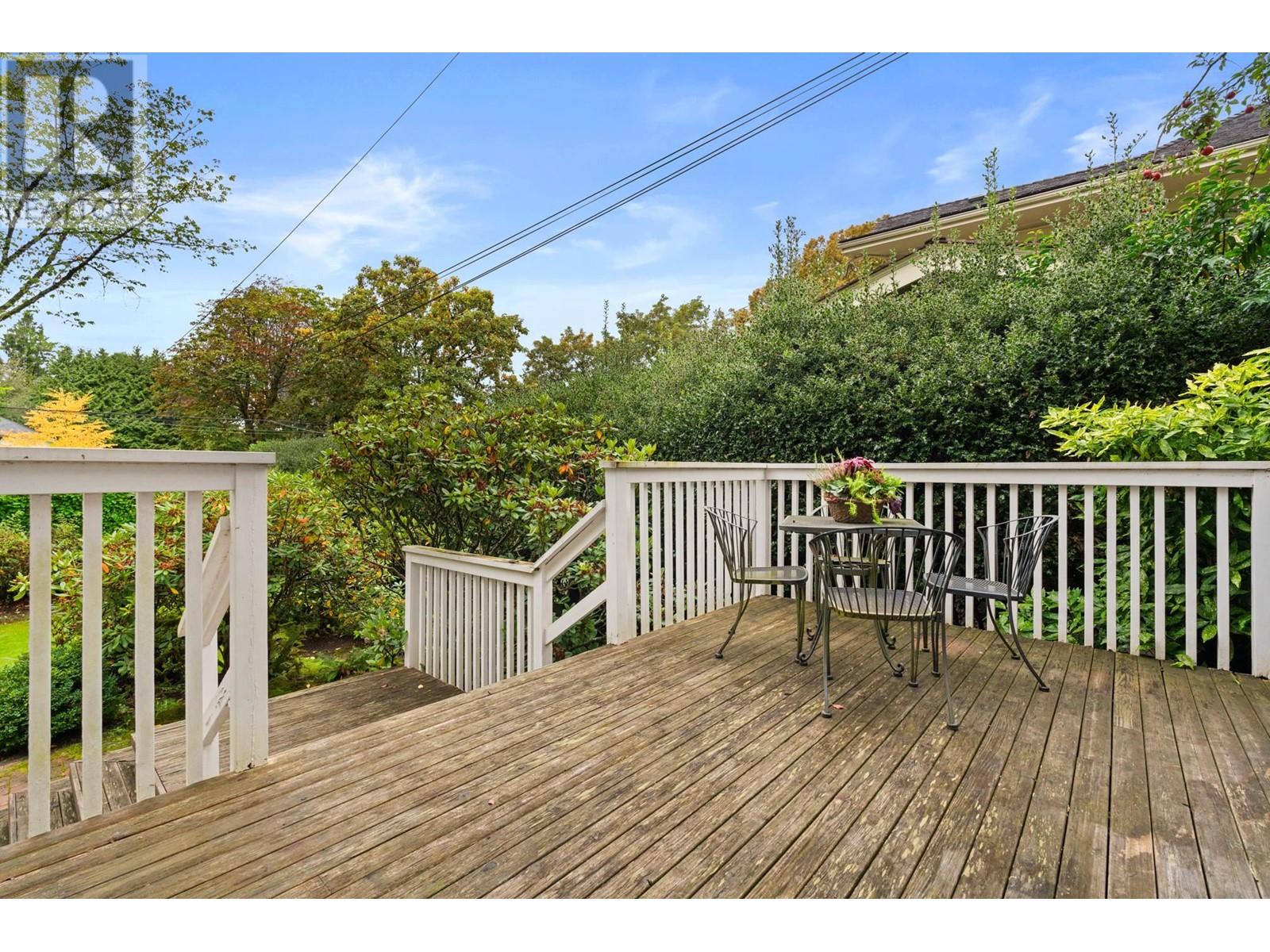 Listing Picture 38 of 40 : 1837 MATTHEWS AVENUE, Vancouver / 溫哥華 - 魯藝地產 Yvonne Lu Group - MLS Medallion Club Member