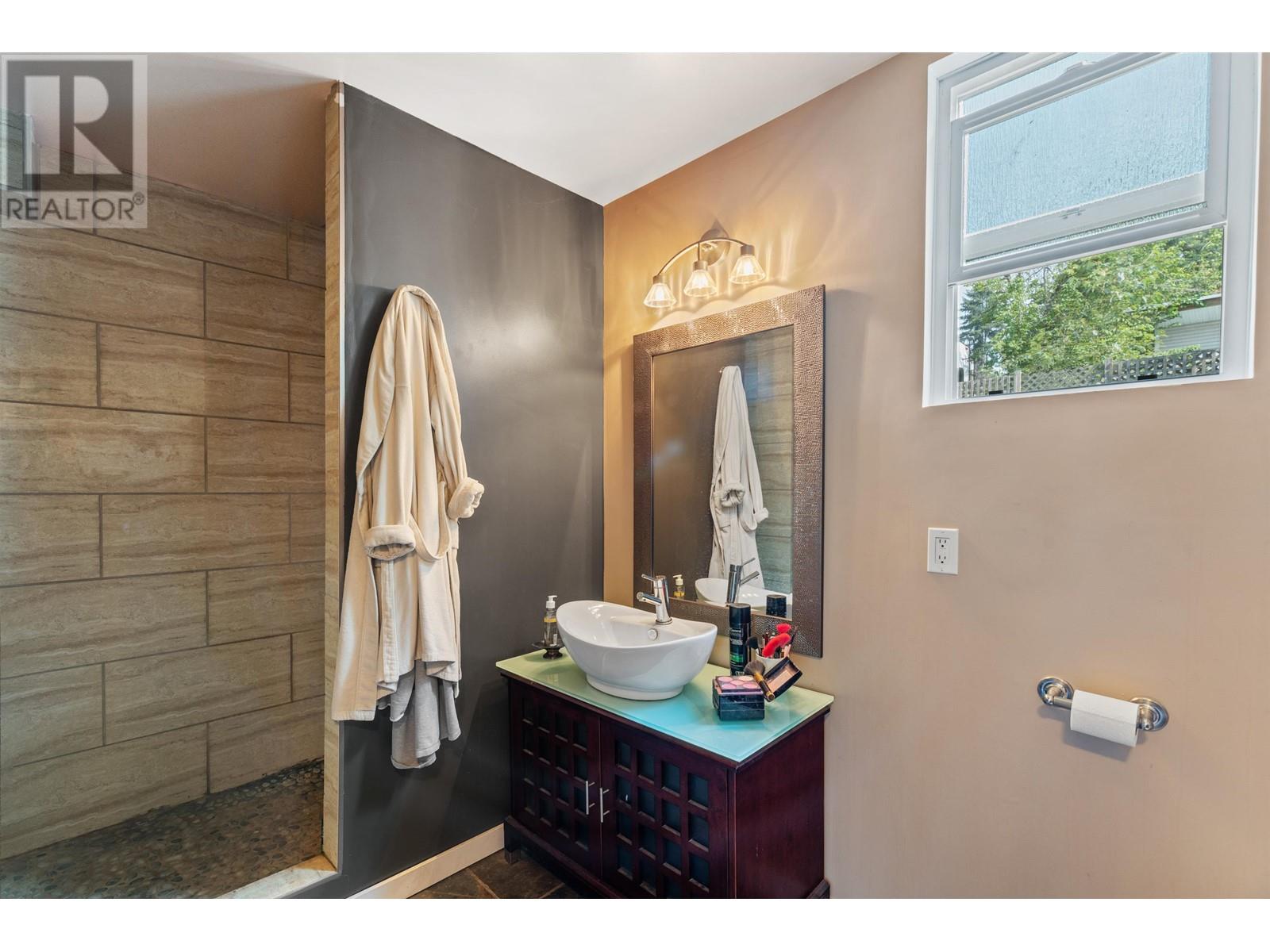 316 Laval Square, Coquitlam, British Columbia  V3K 2C8 - Photo 11 - R2918917