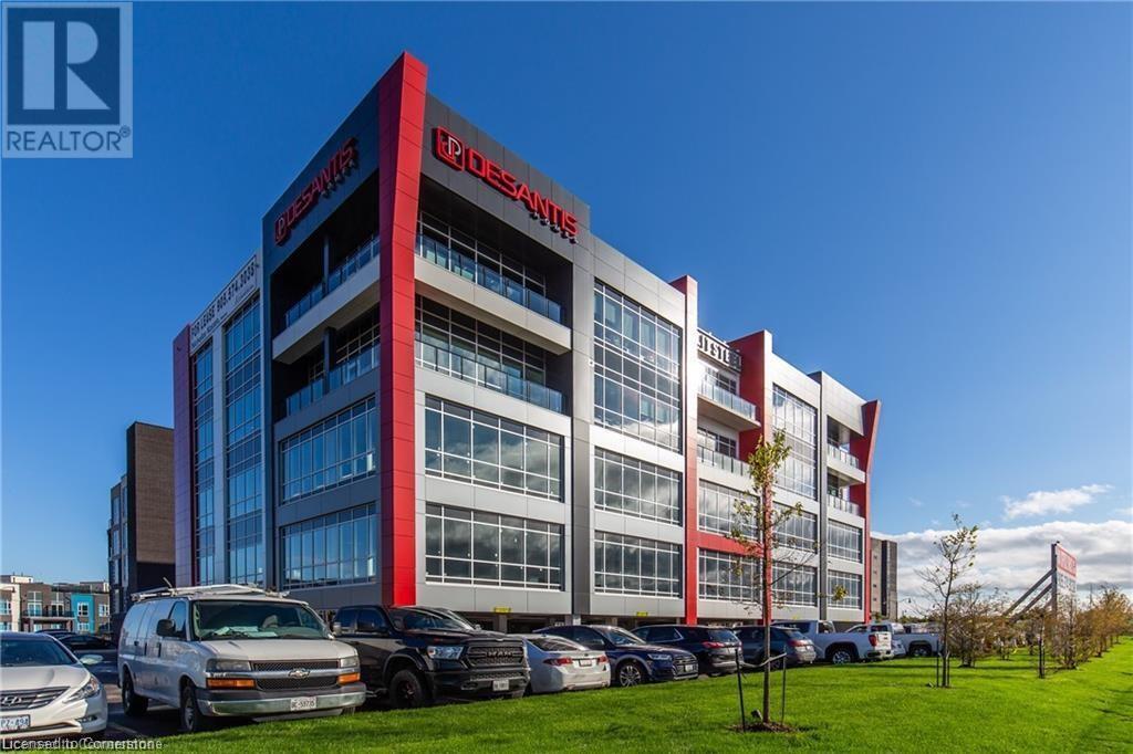 13 WINDWARD Drive Unit# 205, Grimsby, Ontario