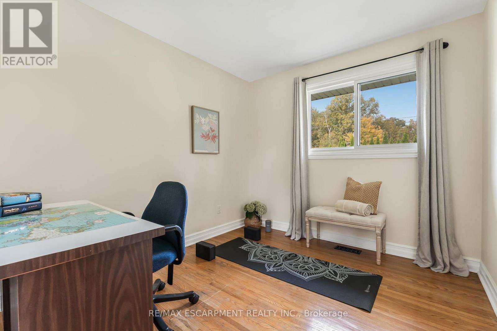 333 GOLF CLUB ROAD Hamilton