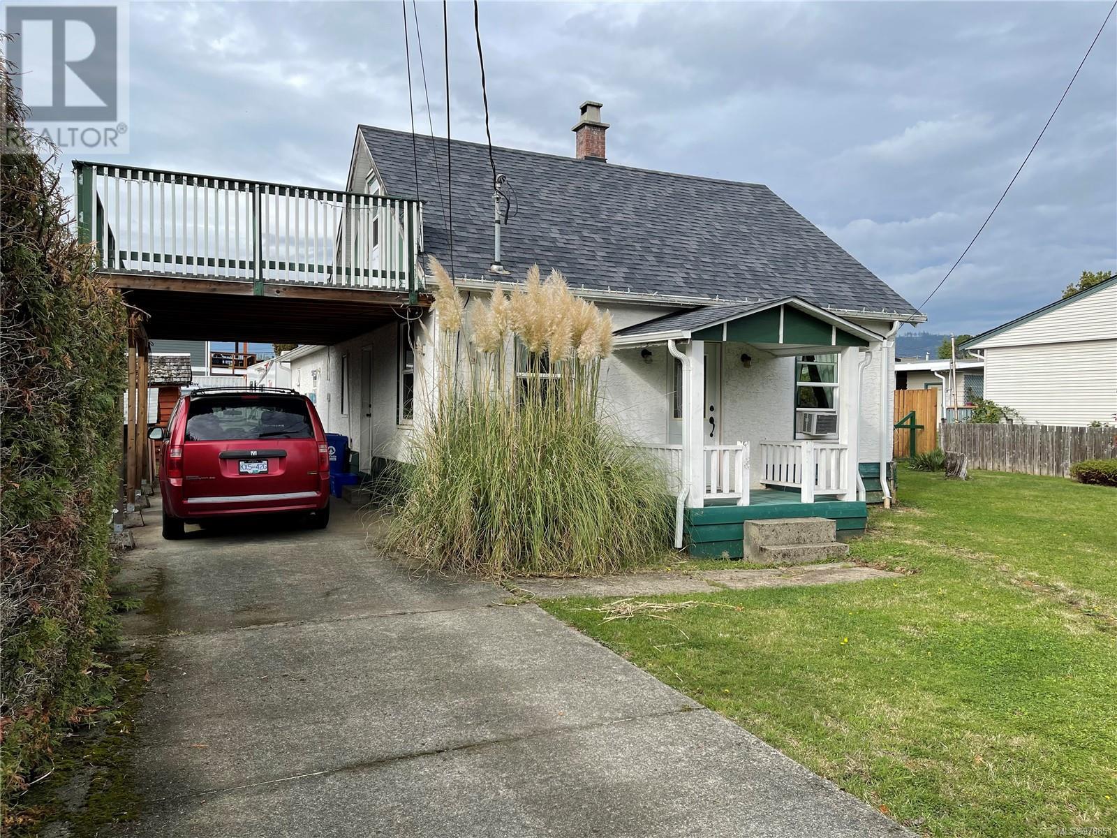 4067 Johnston Rd, Port Alberni, British Columbia