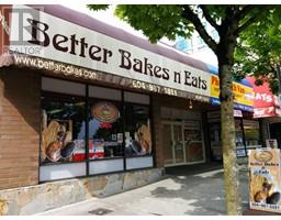 126 E 14TH STREET, North Vancouver, British Columbia