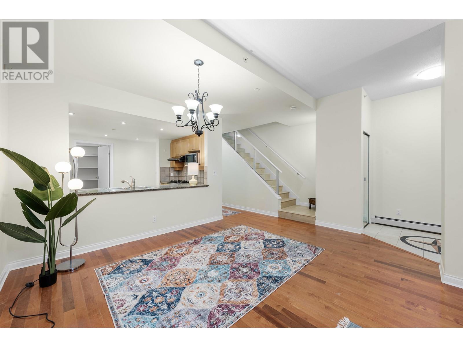 Th116 118 Drake Street, Vancouver, British Columbia  V6Z 2X1 - Photo 2 - R2936643