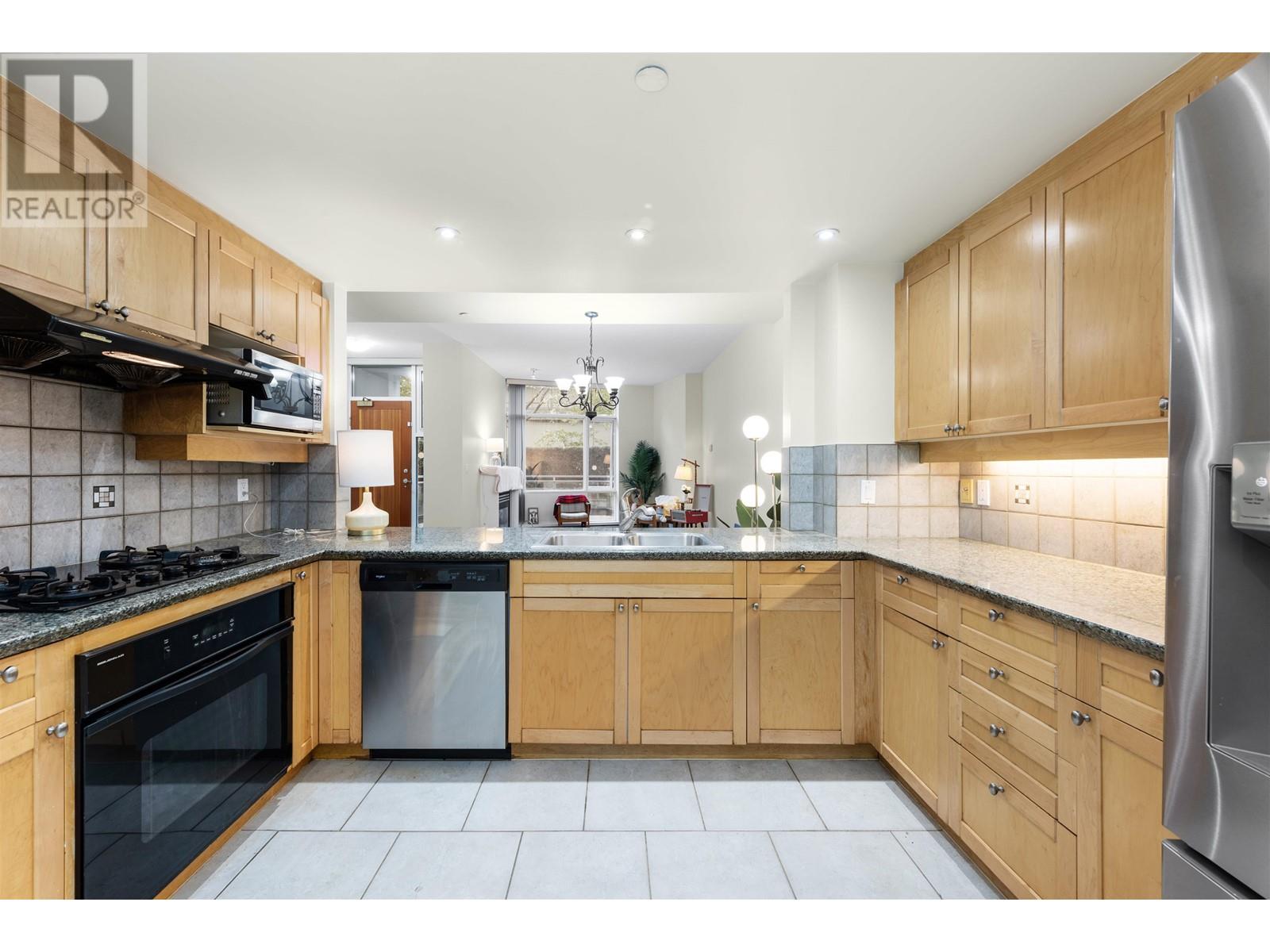 Th116 118 Drake Street, Vancouver, British Columbia  V6Z 2X1 - Photo 8 - R2936643