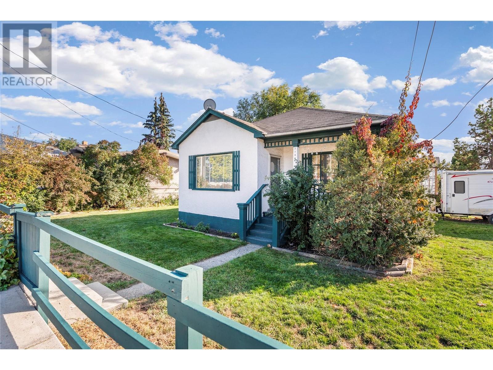 2704 39 Avenue Vernon