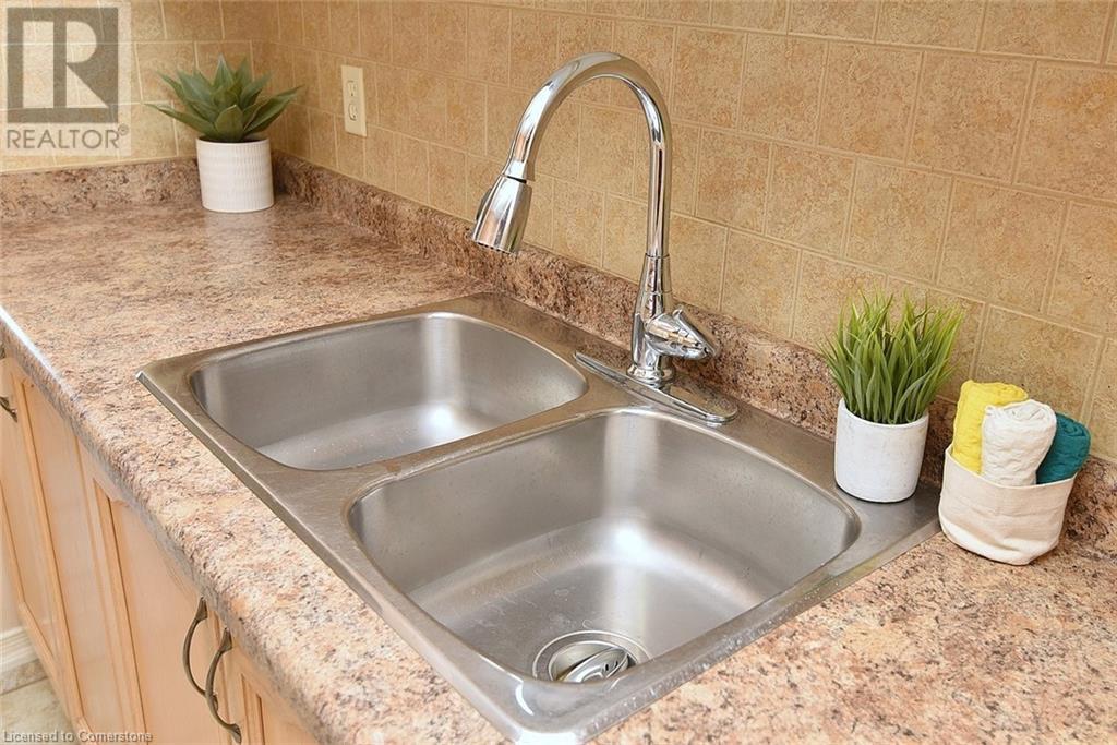 897 Stone Church Road E Unit# 4, Hamilton, Ontario  L8W 1B2 - Photo 15 - 40663964