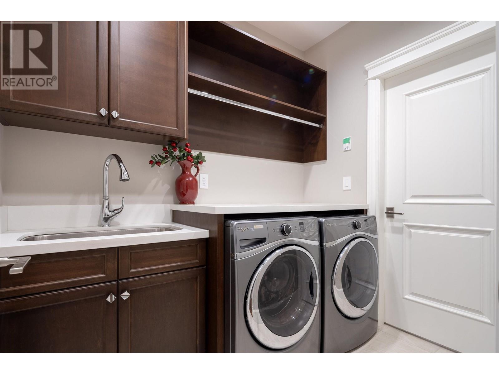 1332 W 51st Avenue, Vancouver, British Columbia  V6P 1C7 - Photo 35 - R2936556