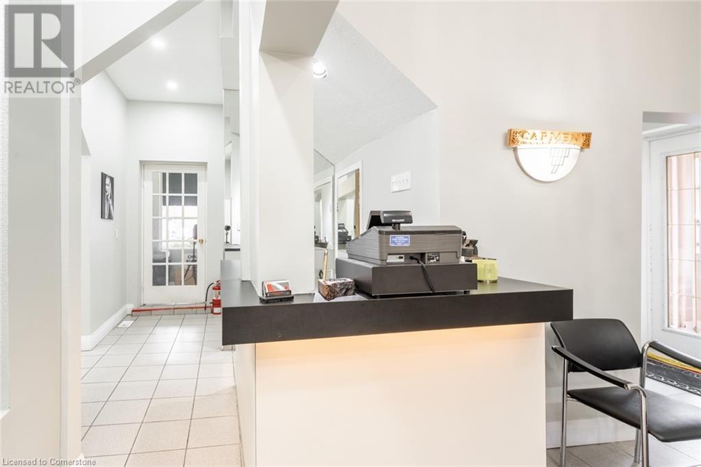 51 Augusta Street, Hamilton, Ontario  L8N 1P8 - Photo 10 - 40665517