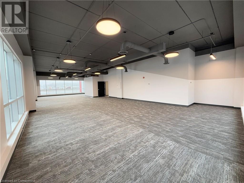 13 WINDWARD Drive Unit# 203, Grimsby, Ontario