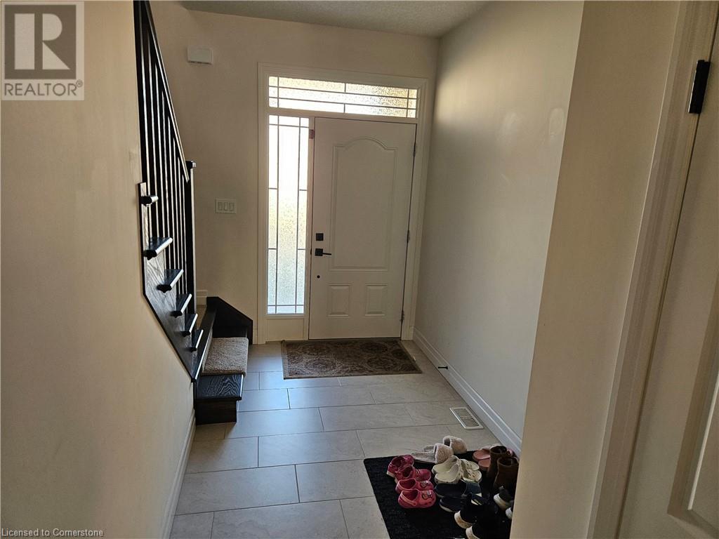 929 Dunnigan Court, Kitchener, Ontario  N2B 3J7 - Photo 9 - 40629343