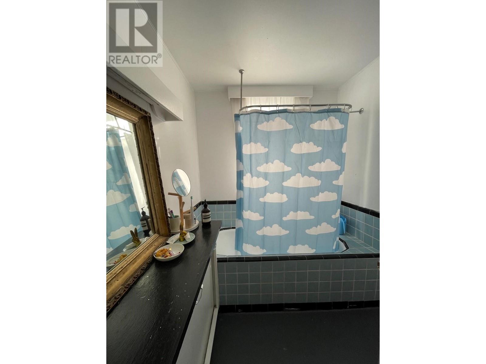 256 E 16th Avenue, Vancouver, British Columbia  V5T 2T4 - Photo 10 - R2935601
