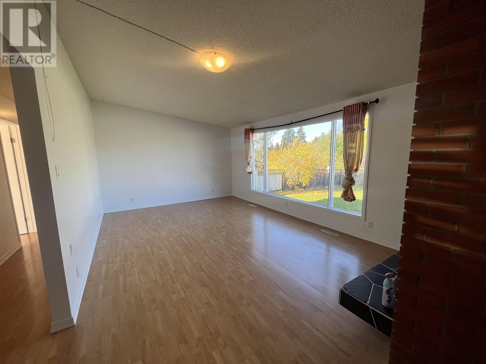 9312 112 Avenue, Fort St. John, British Columbia  V1J 2V9 - Photo 5 - R2936570