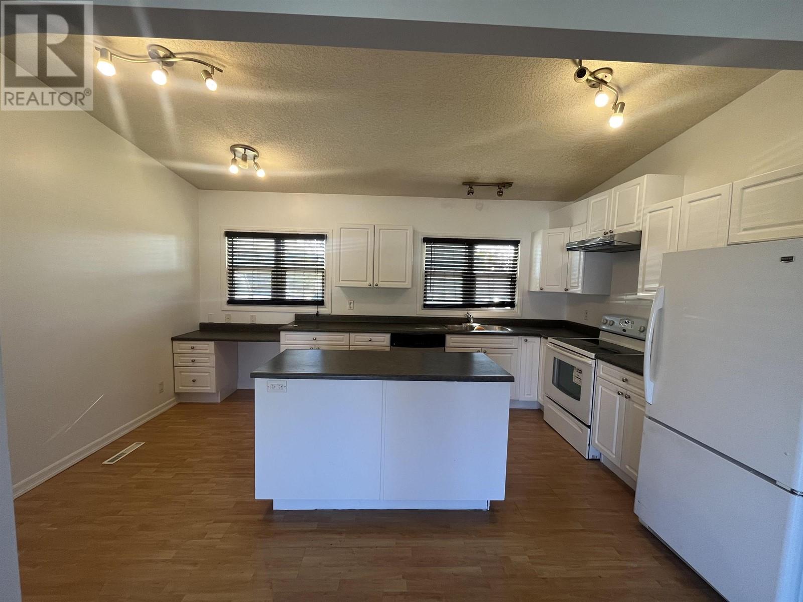 9312 112 Avenue, Fort St. John, British Columbia  V1J 2V9 - Photo 7 - R2936570