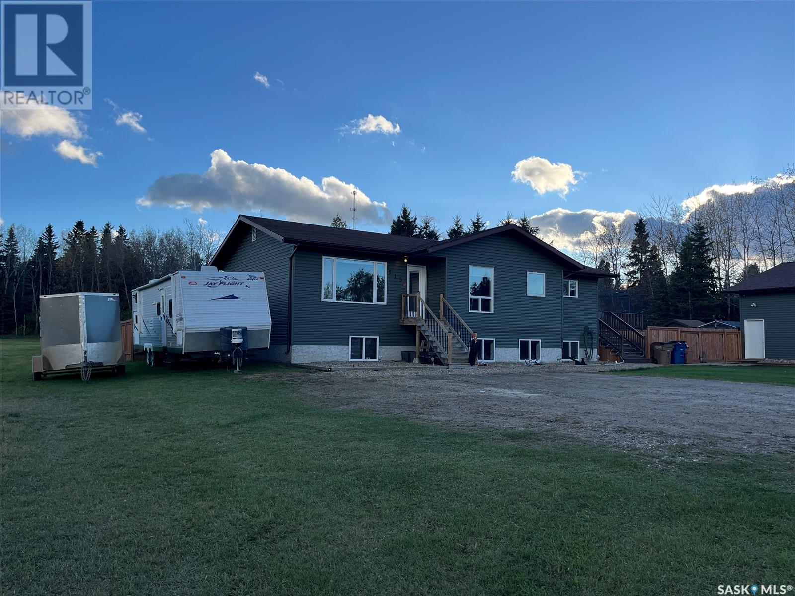 515 Forbes Street, Big River, Saskatchewan  S0J 0E0 - Photo 3 - SK986201