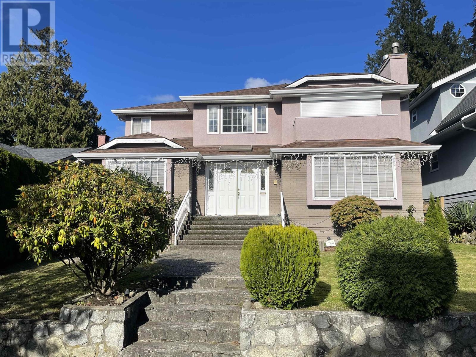 Listing Picture 3 of 3 : 1727 W 61ST AVENUE, Vancouver / 溫哥華 - 魯藝地產 Yvonne Lu Group - MLS Medallion Club Member