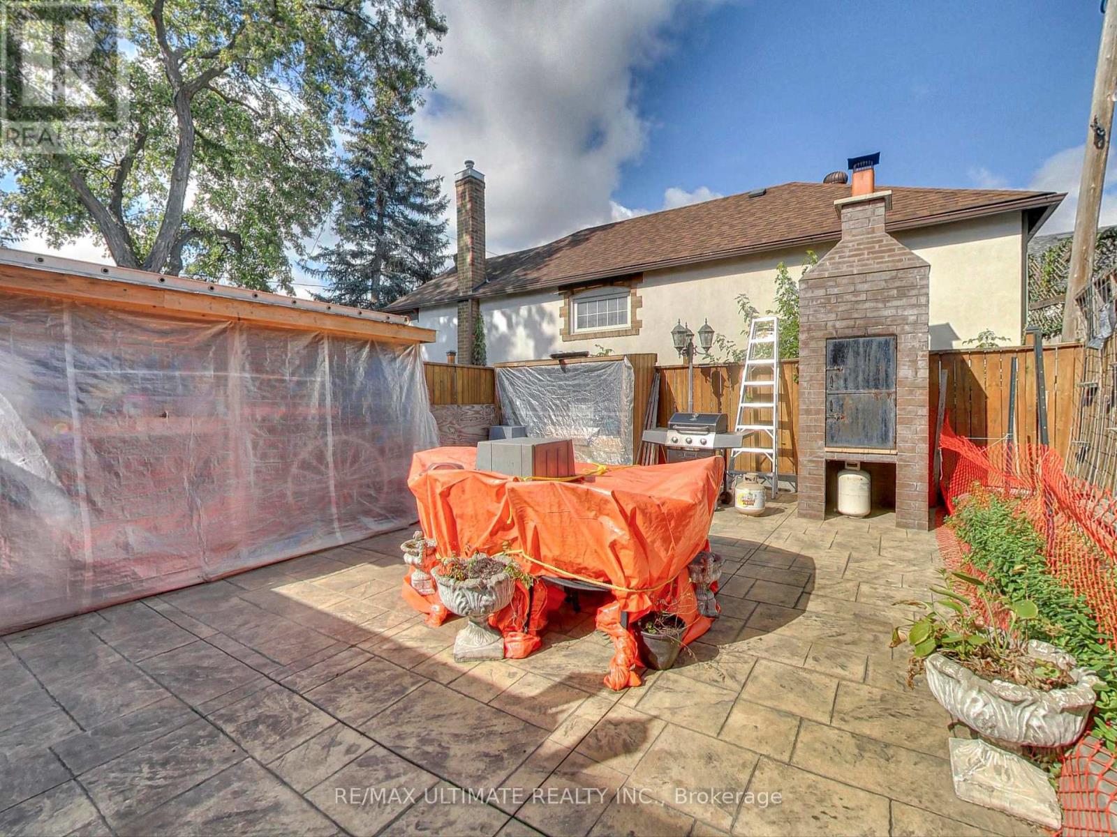 26 Dynevor Road, Toronto, Ontario  M6E 3X1 - Photo 33 - W9415879