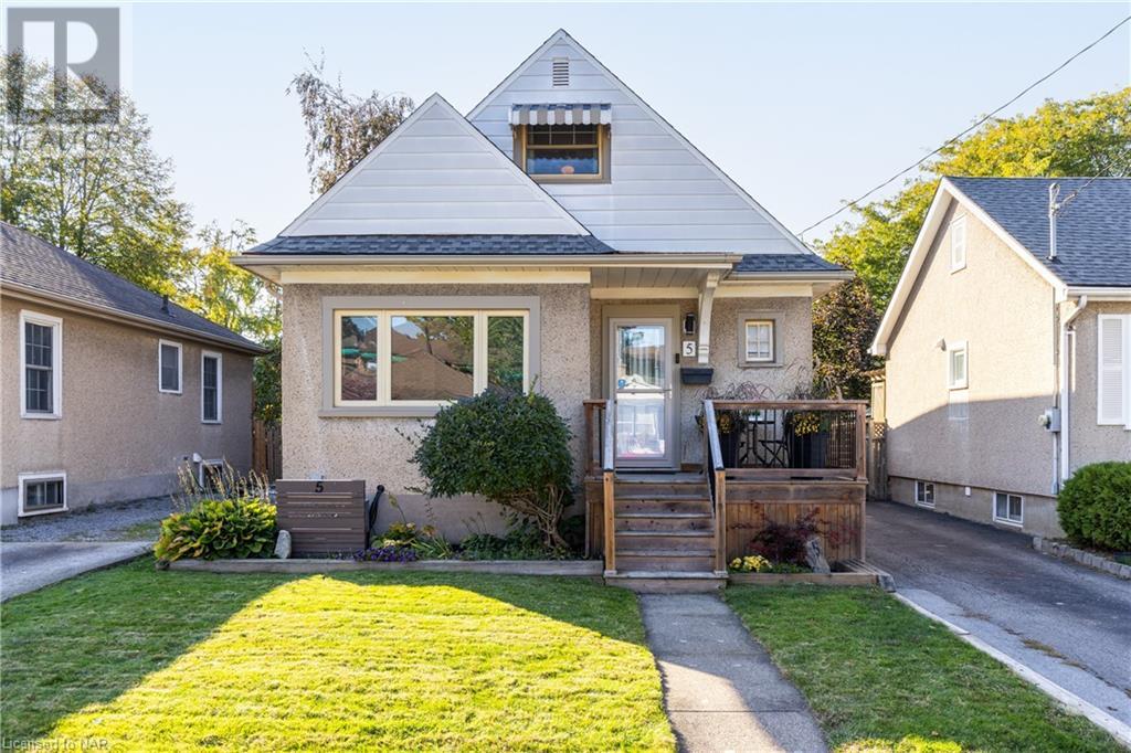 5 Huron Street, St. Catharines, Ontario  L2R 5V7 - Photo 1 - 40662390