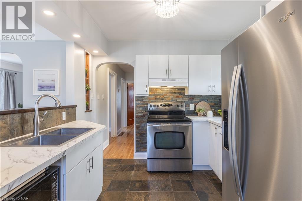 5 Huron Street, St. Catharines, Ontario  L2R 5V7 - Photo 5 - 40662390