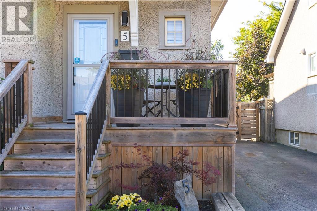 5 Huron Street, St. Catharines, Ontario  L2R 5V7 - Photo 2 - 40662390