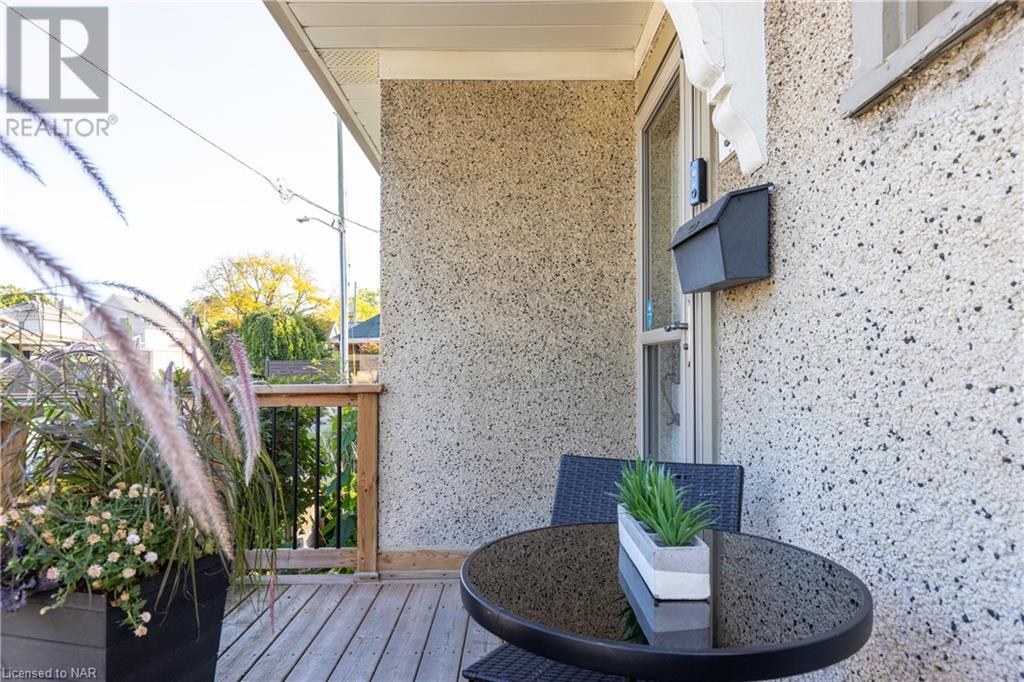 5 Huron Street, St. Catharines, Ontario  L2R 5V7 - Photo 3 - 40662390