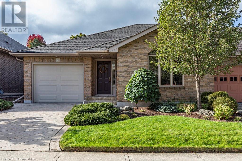 4 GILLESPIE Crescent, Hamilton, Ontario One Percent Realty Ltd