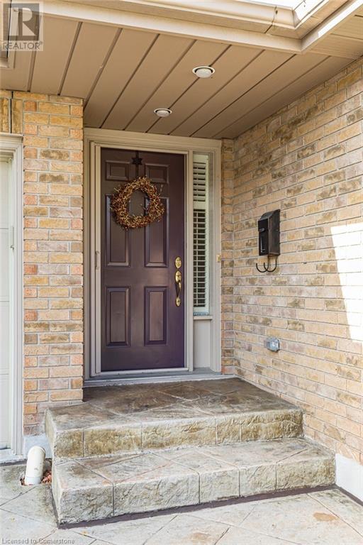 4 GILLESPIE Crescent, Hamilton, Ontario One Percent Realty Ltd