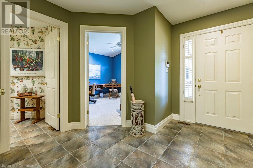 4 GILLESPIE Crescent, Hamilton, Ontario One Percent Realty Ltd