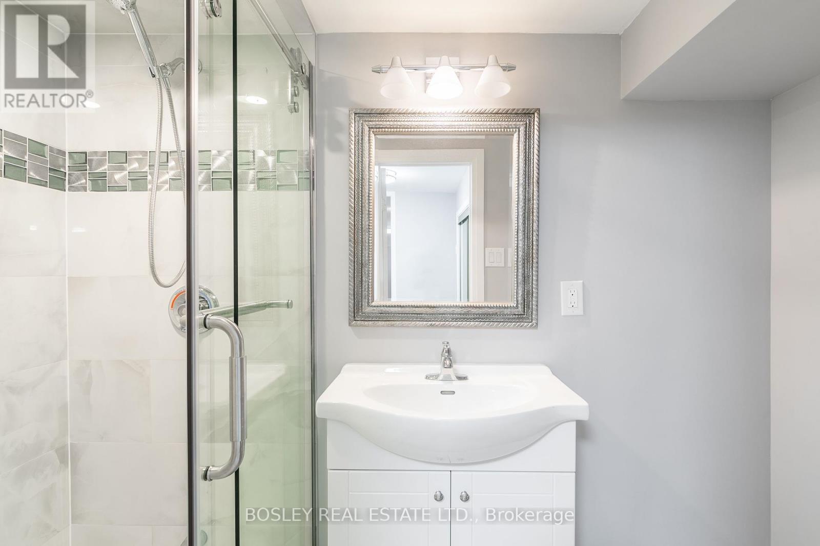 Lower - 11 Sanagan Road, Toronto, Ontario  M9V 1R7 - Photo 13 - W9416296