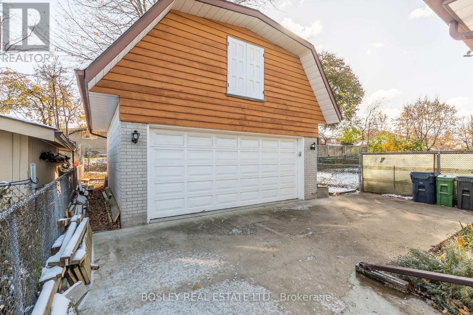 Lower - 11 Sanagan Road, Toronto, Ontario  M9V 1R7 - Photo 20 - W9416296