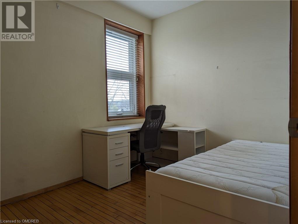 68 Roseview AvenueCambridge, Ontario  N1R 4A7 - Photo 18 - X10404255