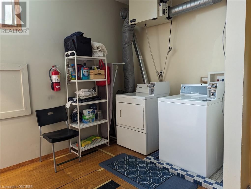 68 Roseview AvenueCambridge, Ontario  N1R 4A7 - Photo 16 - X10404255