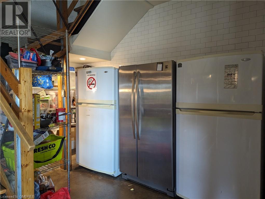 68 Roseview AvenueCambridge, Ontario  N1R 4A7 - Photo 12 - X10404255