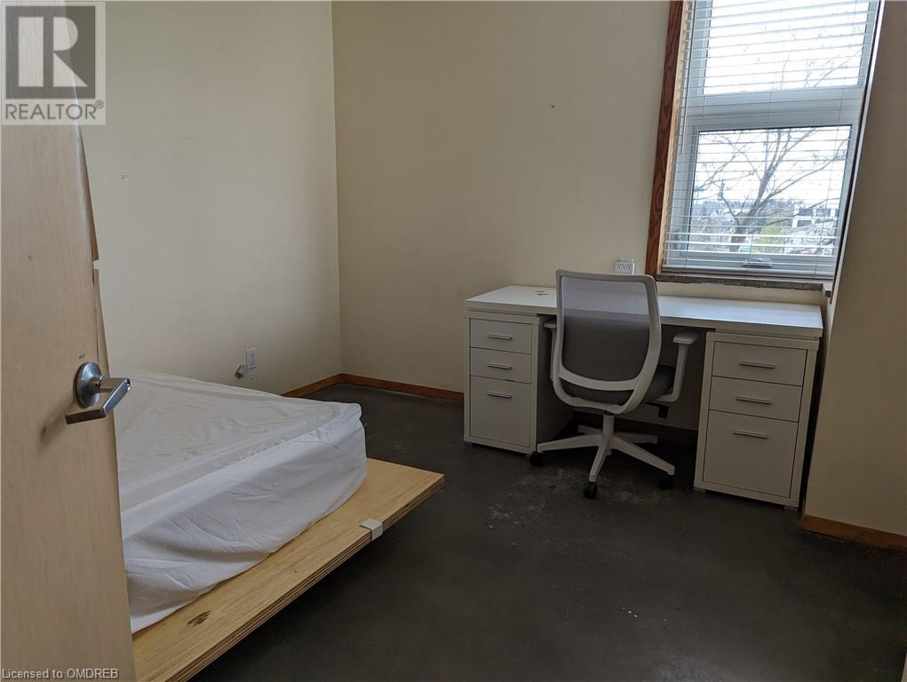 68 Roseview AvenueCambridge, Ontario  N1R 4A7 - Photo 19 - X10404255