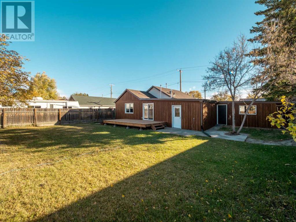 1114 John Avenue, Pincher Creek, Alberta  T0K 1W0 - Photo 33 - A2173949