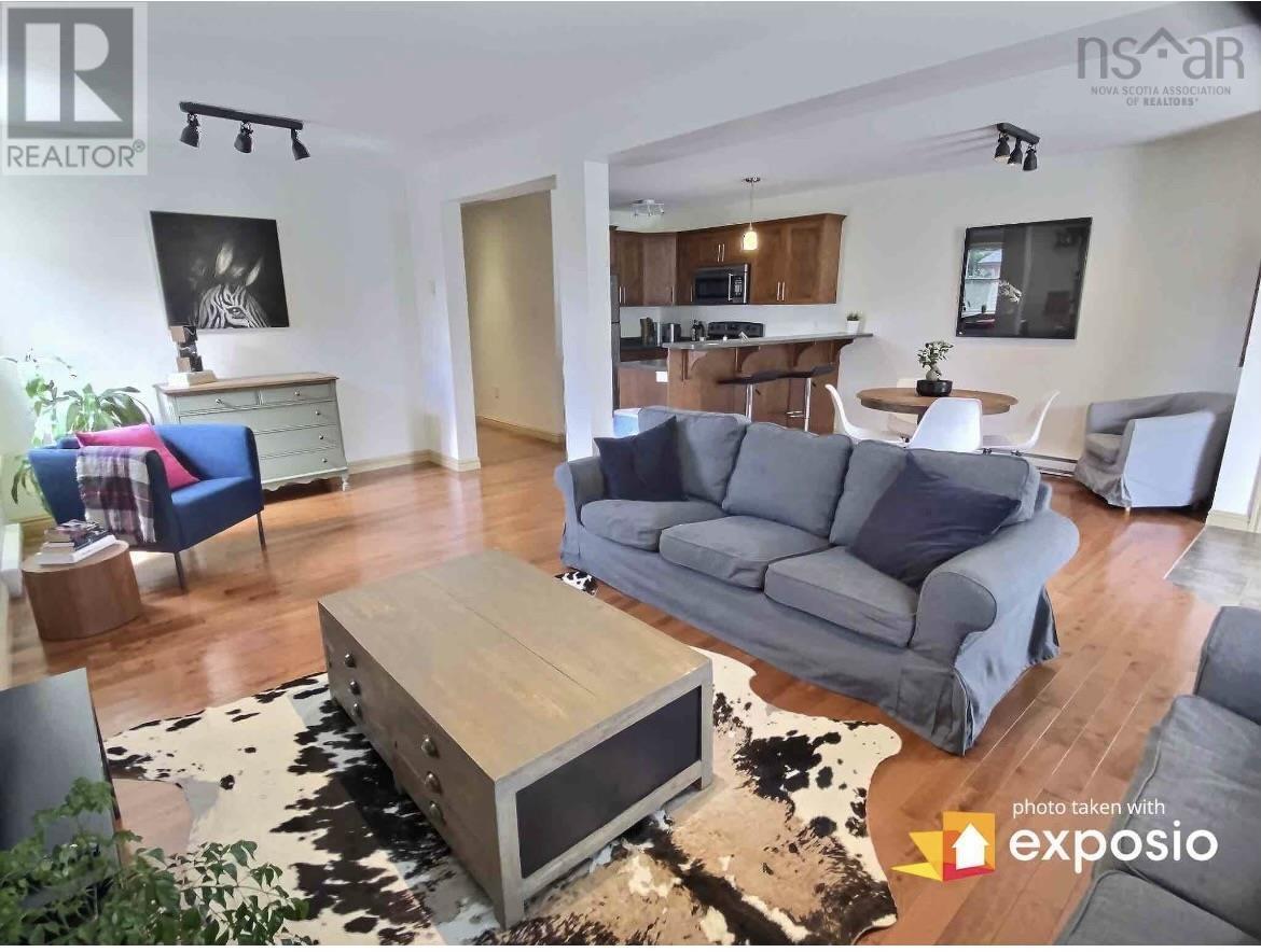 14 & 16 Pleasant Street, Dartmouth, Nova Scotia  B5A 2H9 - Photo 1 - 202424825