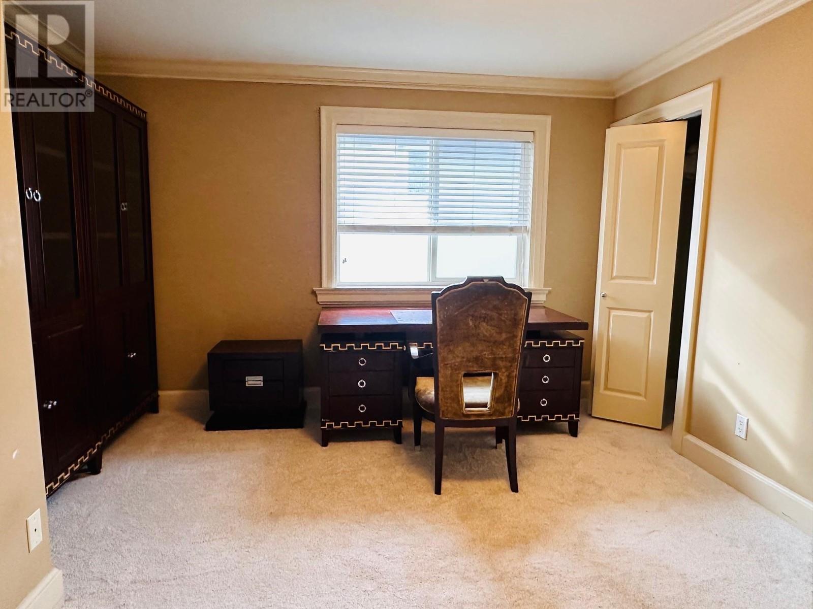 Listing Picture 12 of 17 : 733 W 66TH AVENUE, Vancouver / 溫哥華 - 魯藝地產 Yvonne Lu Group - MLS Medallion Club Member