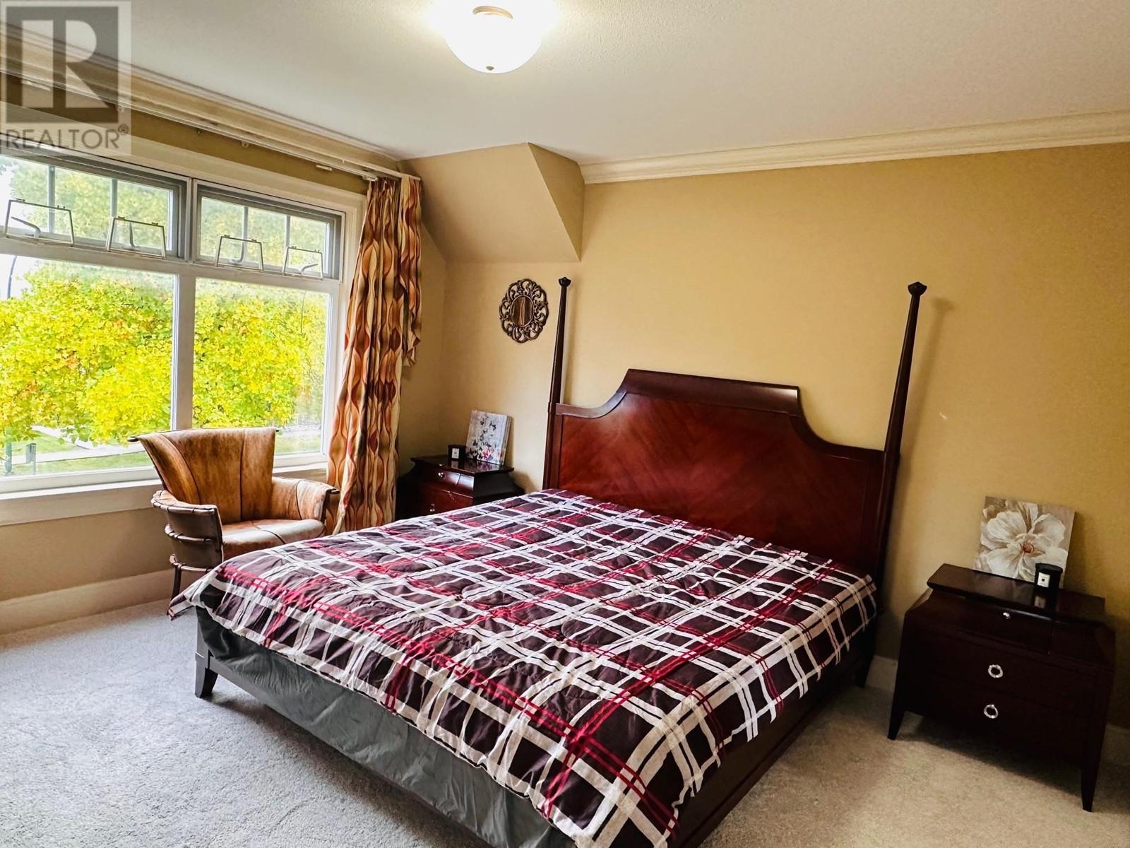 Listing Picture 9 of 17 : 733 W 66TH AVENUE, Vancouver / 溫哥華 - 魯藝地產 Yvonne Lu Group - MLS Medallion Club Member