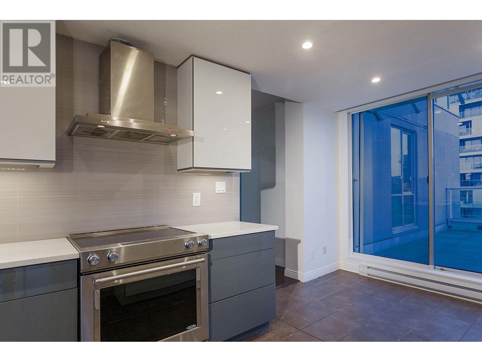 Listing Picture 20 of 40 : 2304 1500 HOWE STREET, Vancouver / 溫哥華 - 魯藝地產 Yvonne Lu Group - MLS Medallion Club Member